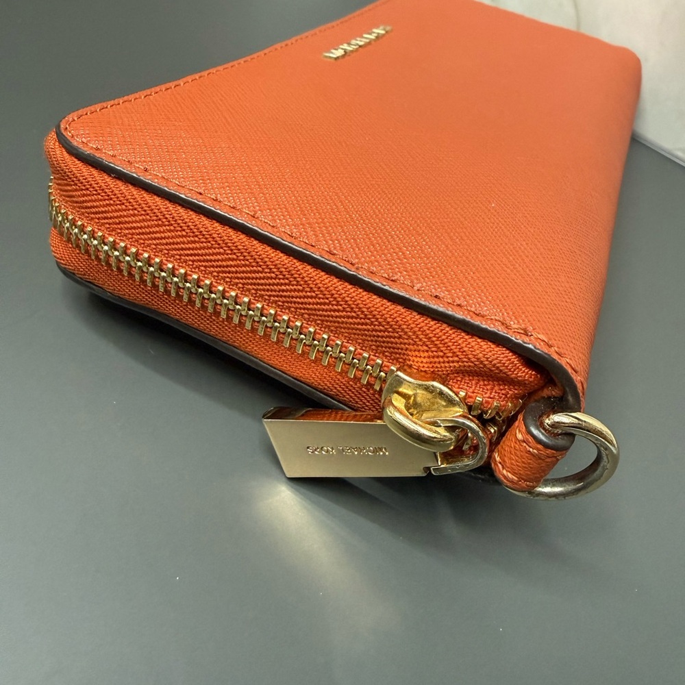 Michael Kors Vibrant Orange Wallet - Picture 4 of 6